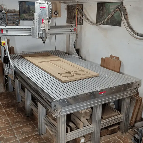 visoko precizna cnc strojna obdelava lesnih skulptur in rezbarij